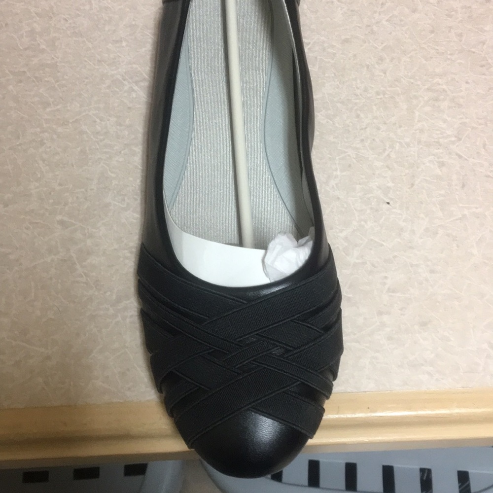 Black flats